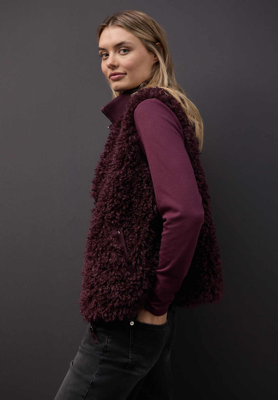 Fake Fur Vest, jazz berry 17151 Bild 7