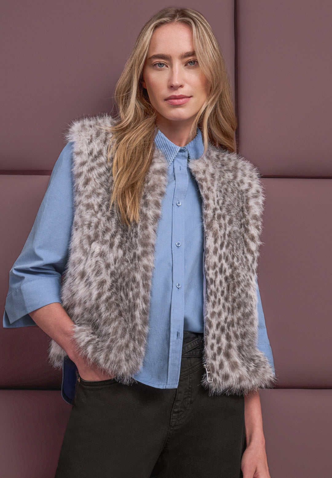 Fake Fur Vest w. AOP, clay sand 27727 Bild 3