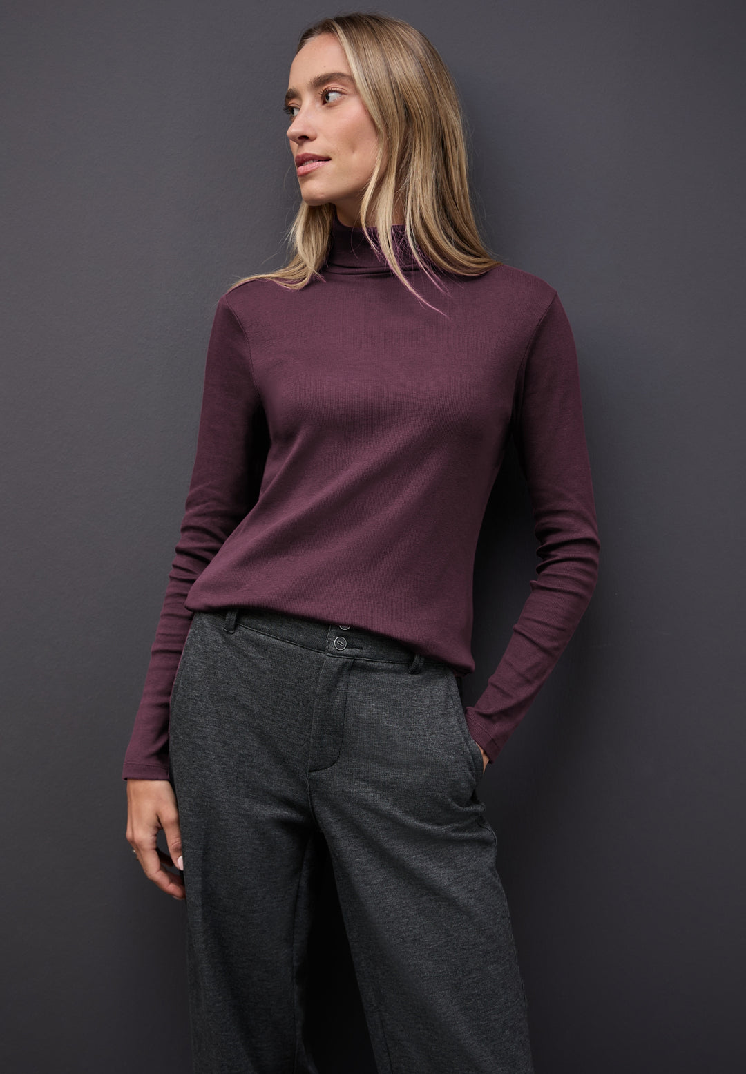 LTD QR basic rib roll neck shi, jazz berry 17151 Bild 3