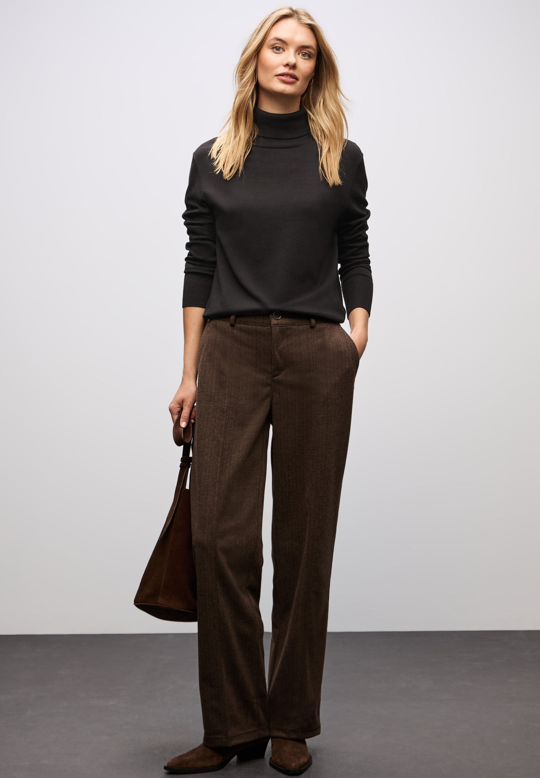 LTD QR_basic roll-neck, darkest brown 17103 Bild 3