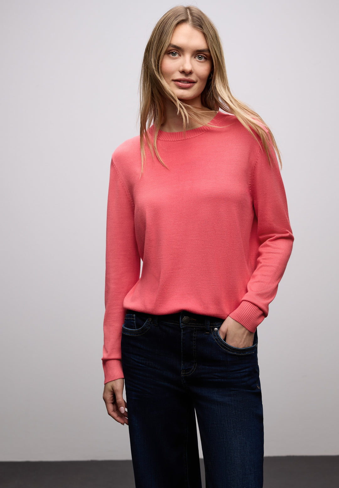 LTD QR_basic sweater, striking coral 17261 Bild 3