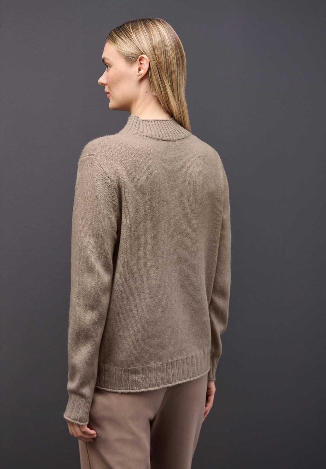 LTD QR_basic sweater turtle, mocha glow mel. 16069 Bild 4