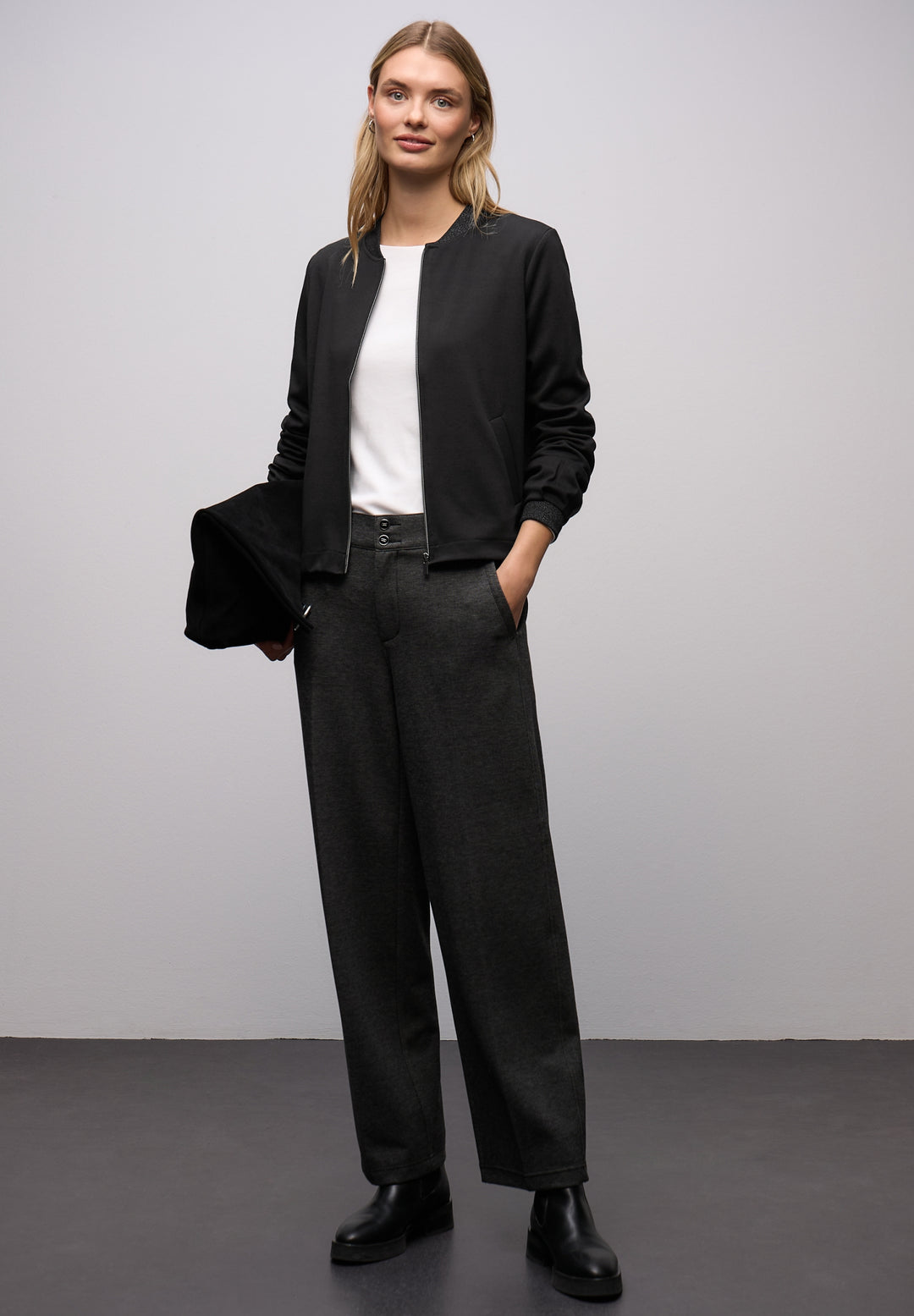 LTD QR interlock jacket w.shin, Black 10001 Bild 5