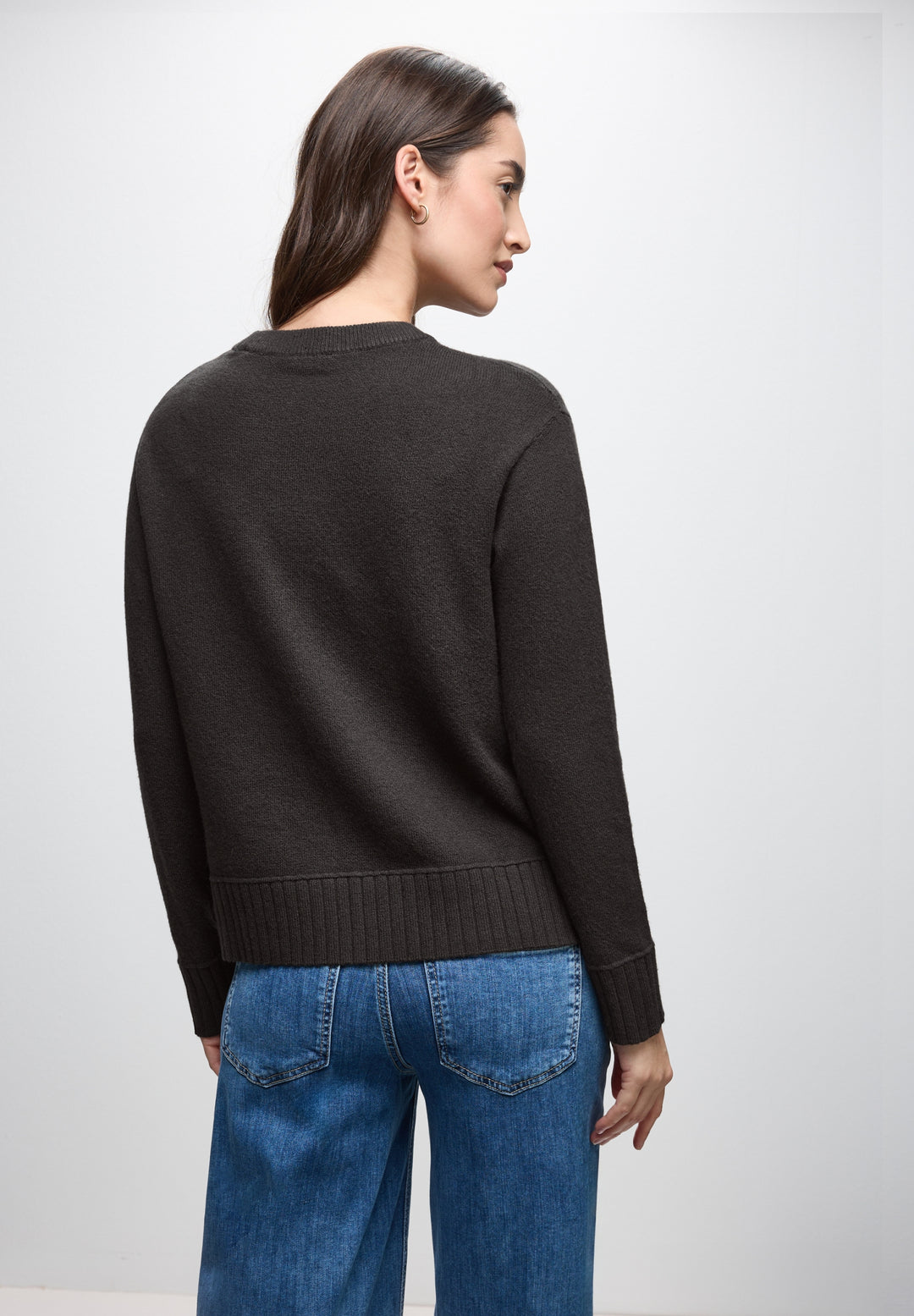 LTD QR_round neck sweater, darkest brown 17103 Bild 4
