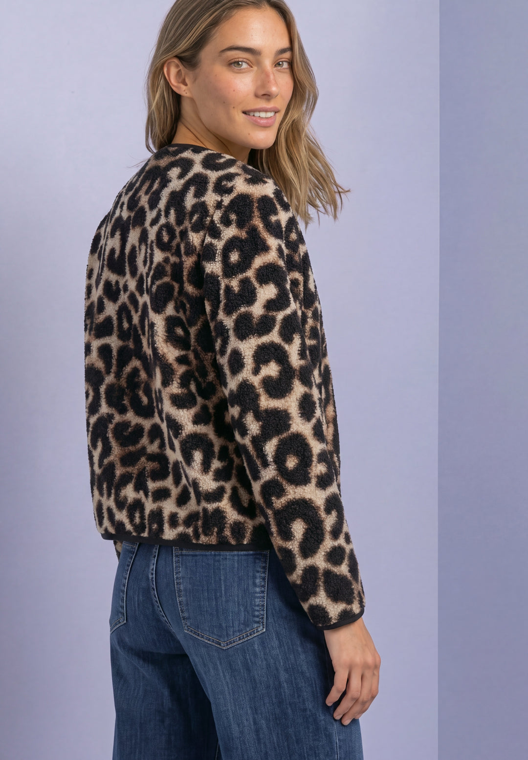 LTD QR Short Teddy Jkt w. AOP, Black 30001 Bild 4