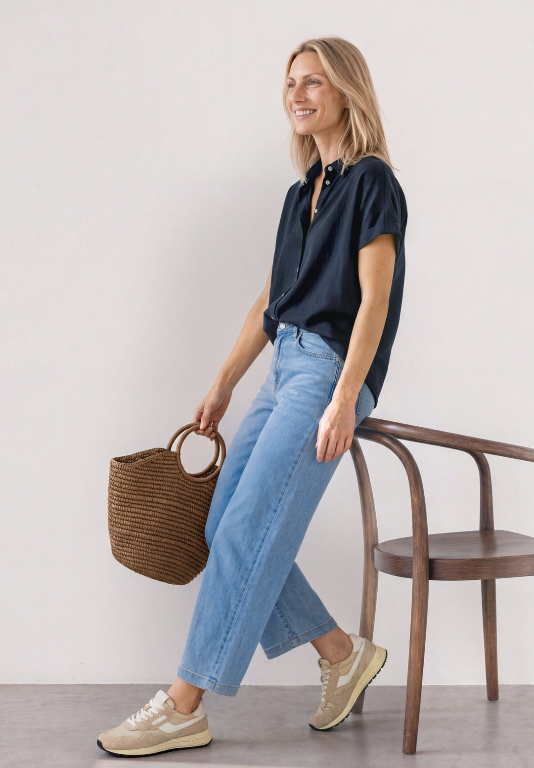 LTD QR Splitneck blouse w gath, darkest blue 17915 Bild 5