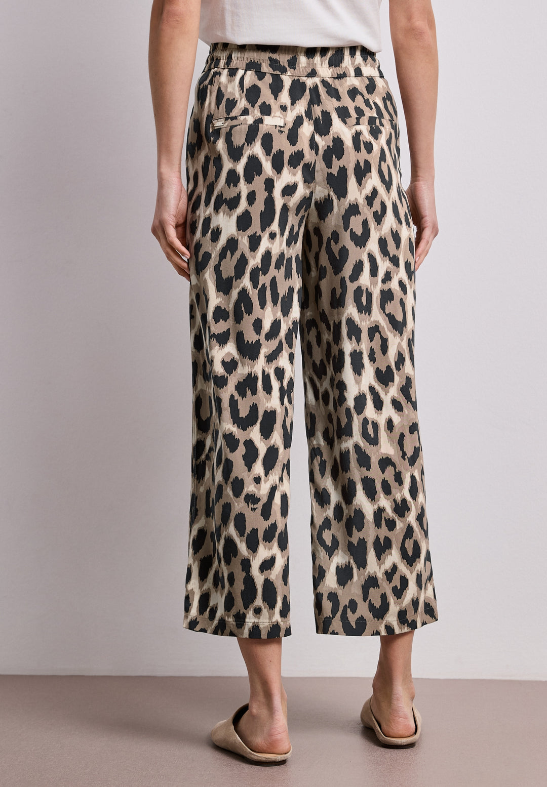 LTD_QR Style_Emee Wide Leg AOP, timeless beige 37278 Bild 4