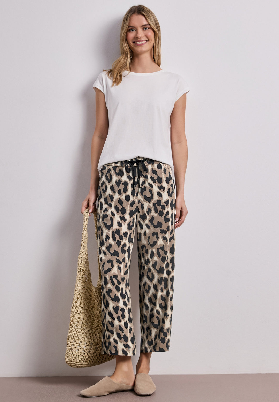 LTD_QR Style_Emee Wide Leg AOP, timeless beige 37278 Bild 5