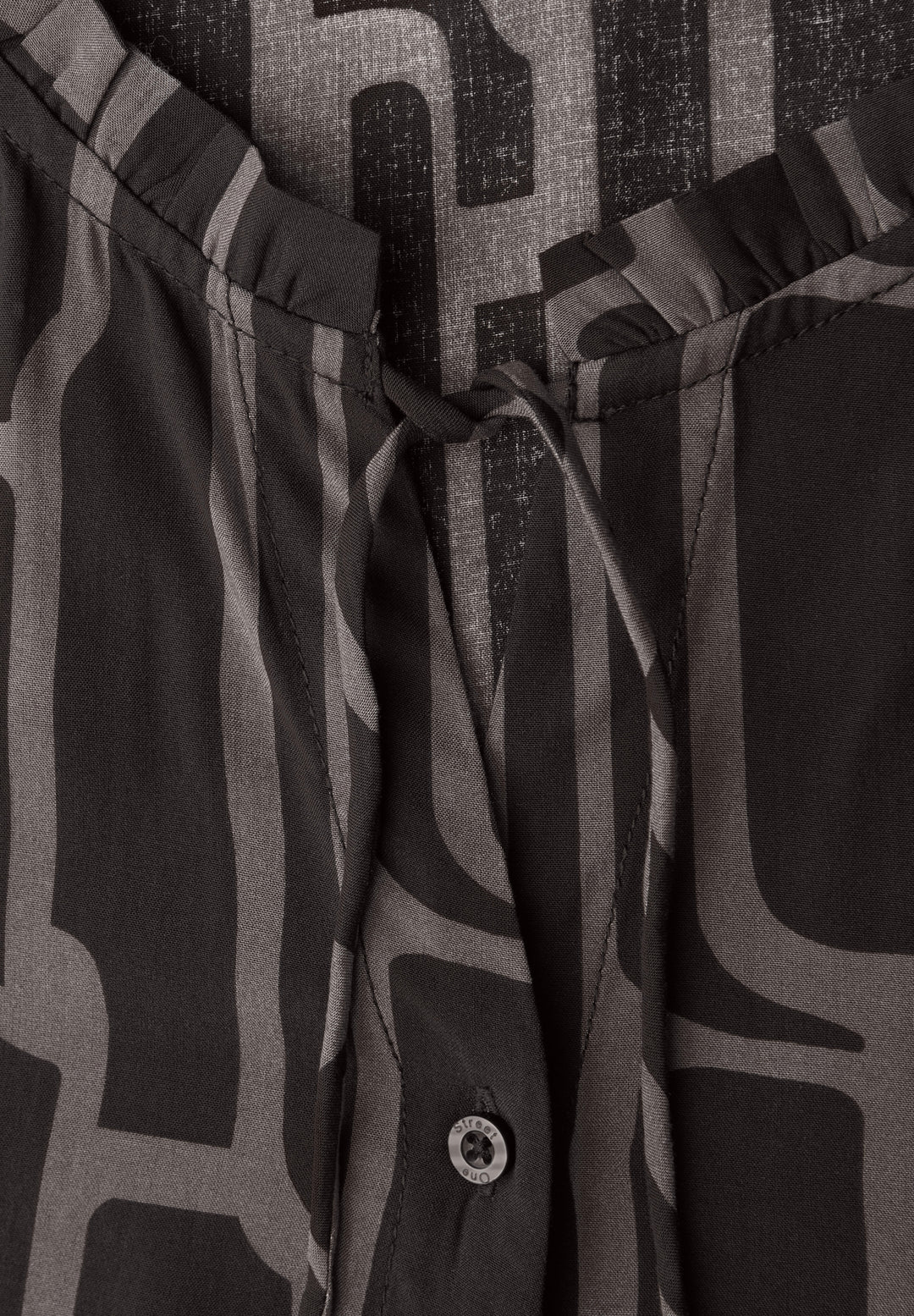 LTD QR Tunic blouse w tapes AO, darkest brown 27103 Bild 3