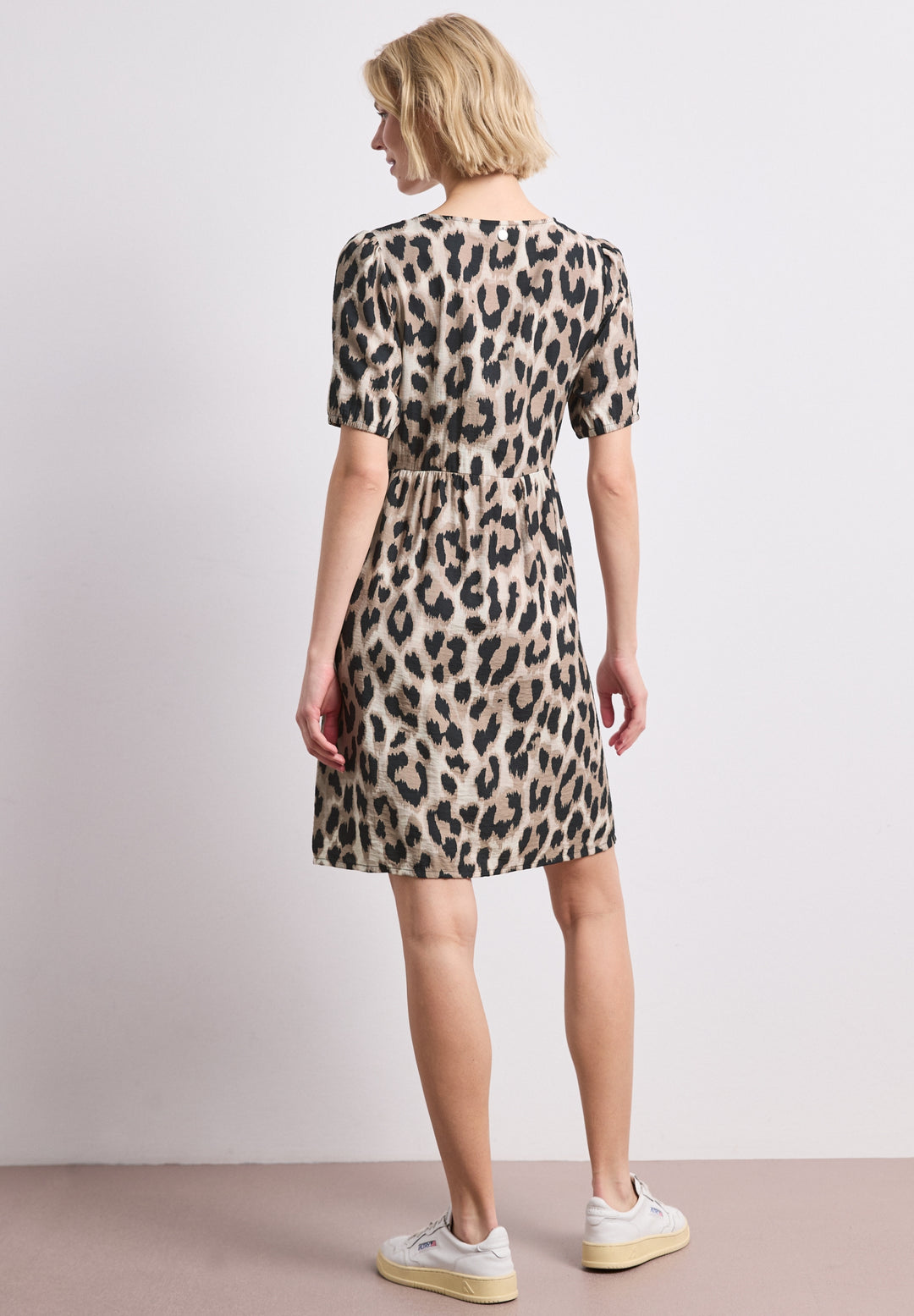 LTD QR Tunic Dress_AOP, timeless beige 37278 Bild 4