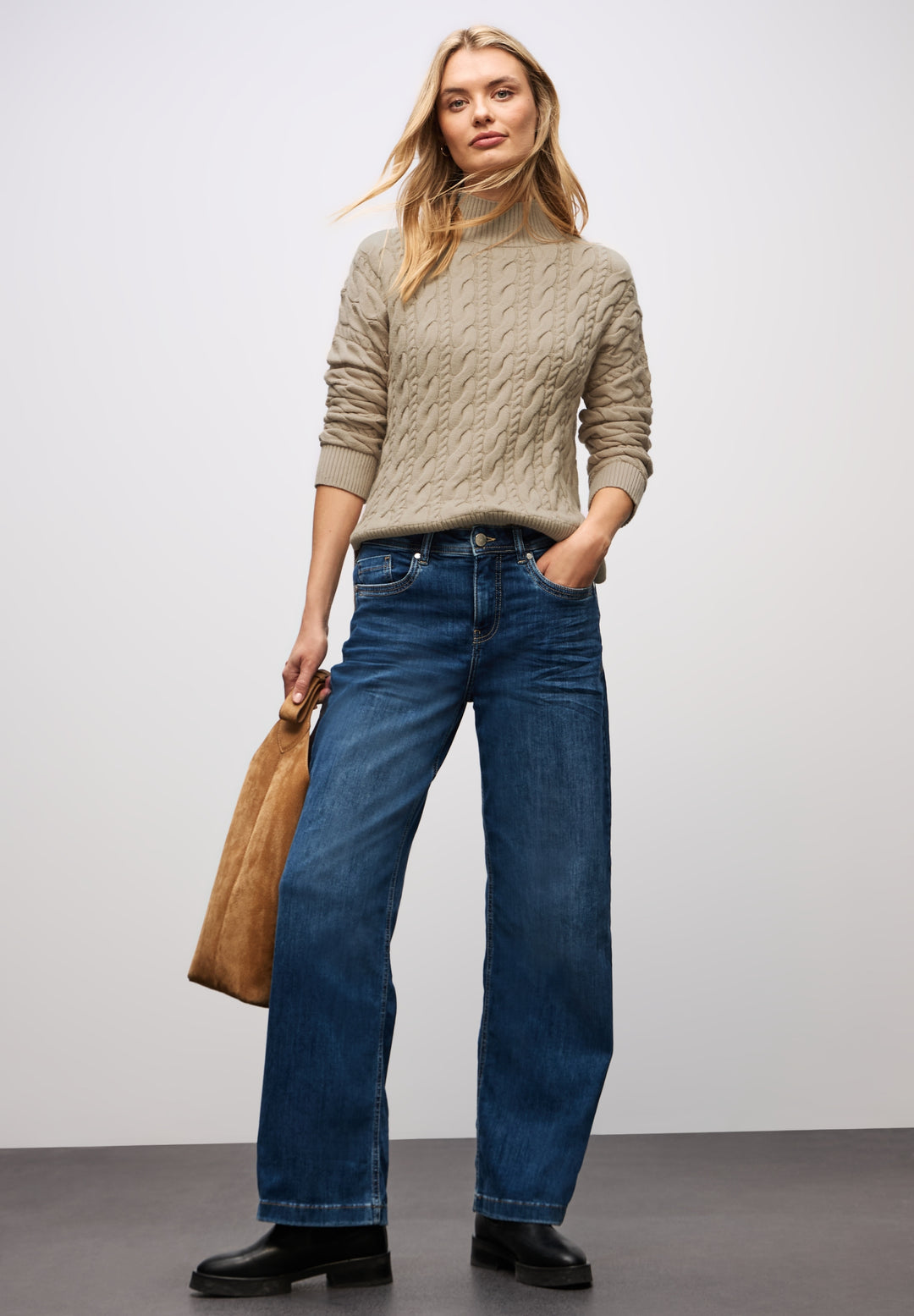 LTD QR_turtle neck cable sweat, sanded beige 16871 Bild 7