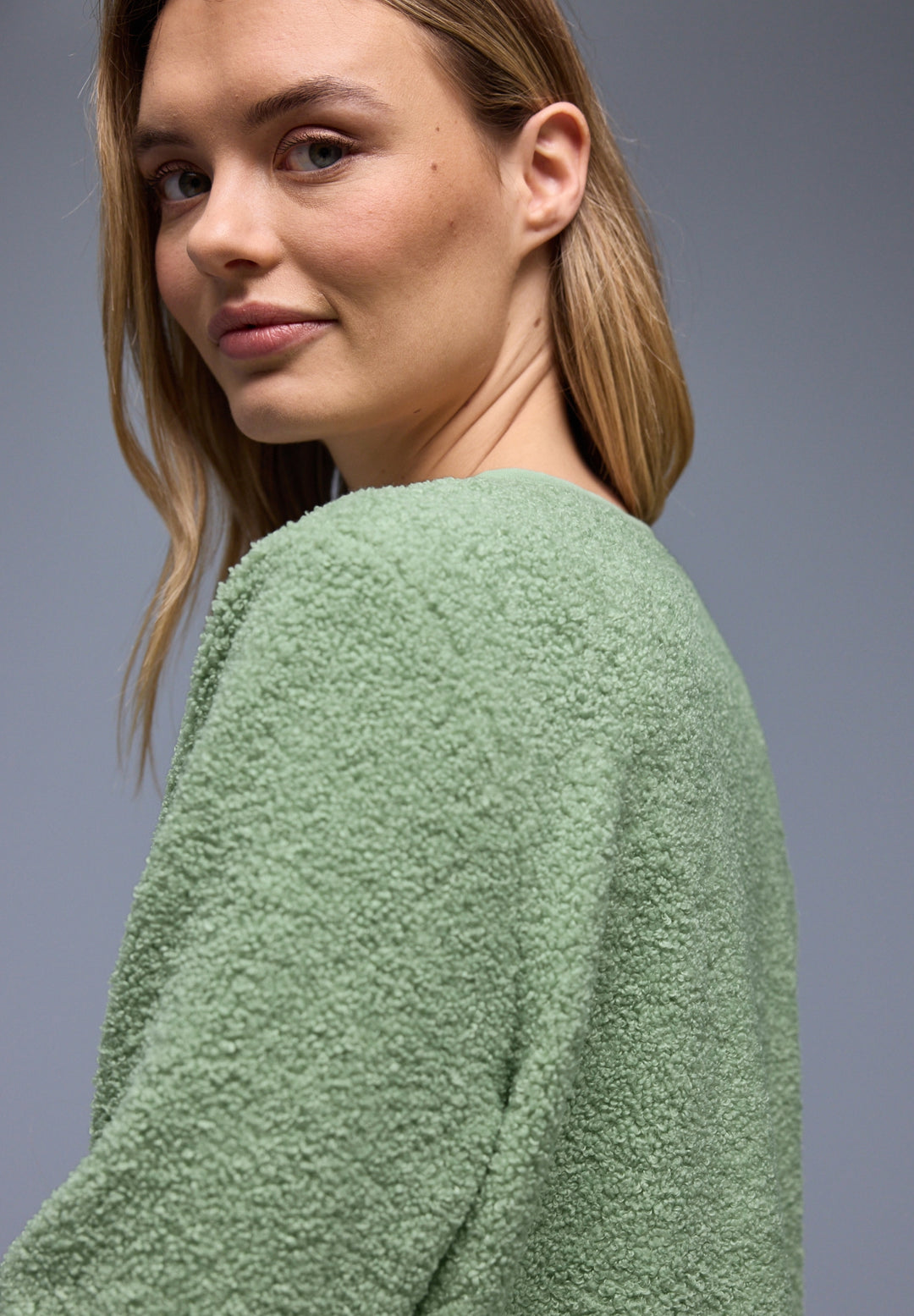 MH_QR_cool teddy jacket, pale mint green 17302 Bild 4