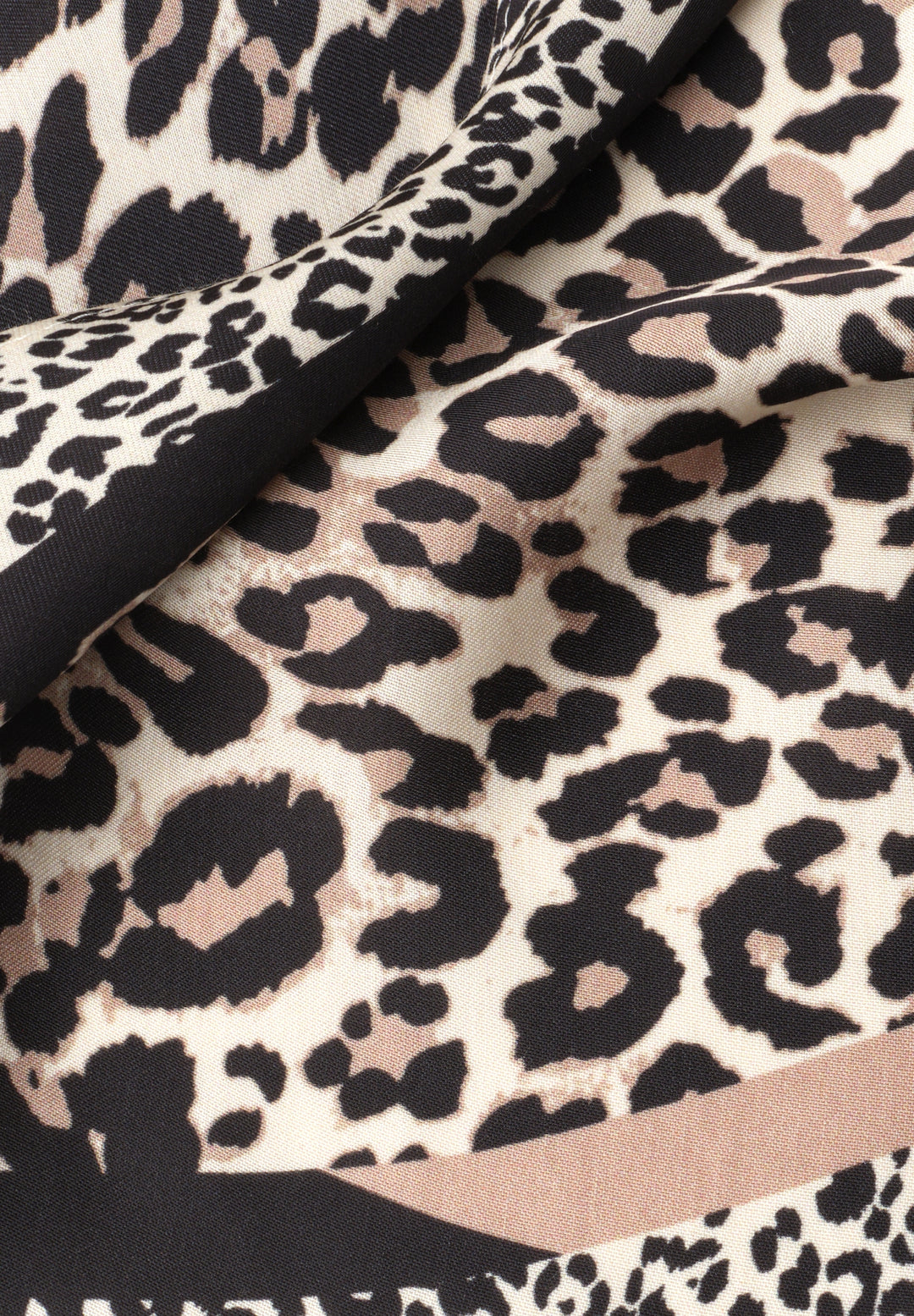 Nicki Satin Diamond Scarf, Black 30001 Bild 3