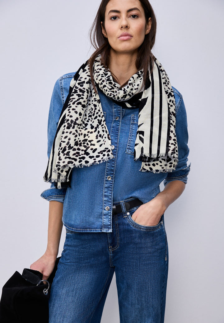 OP_Printed Textured Longscarf, Black 30001 Bild 5
