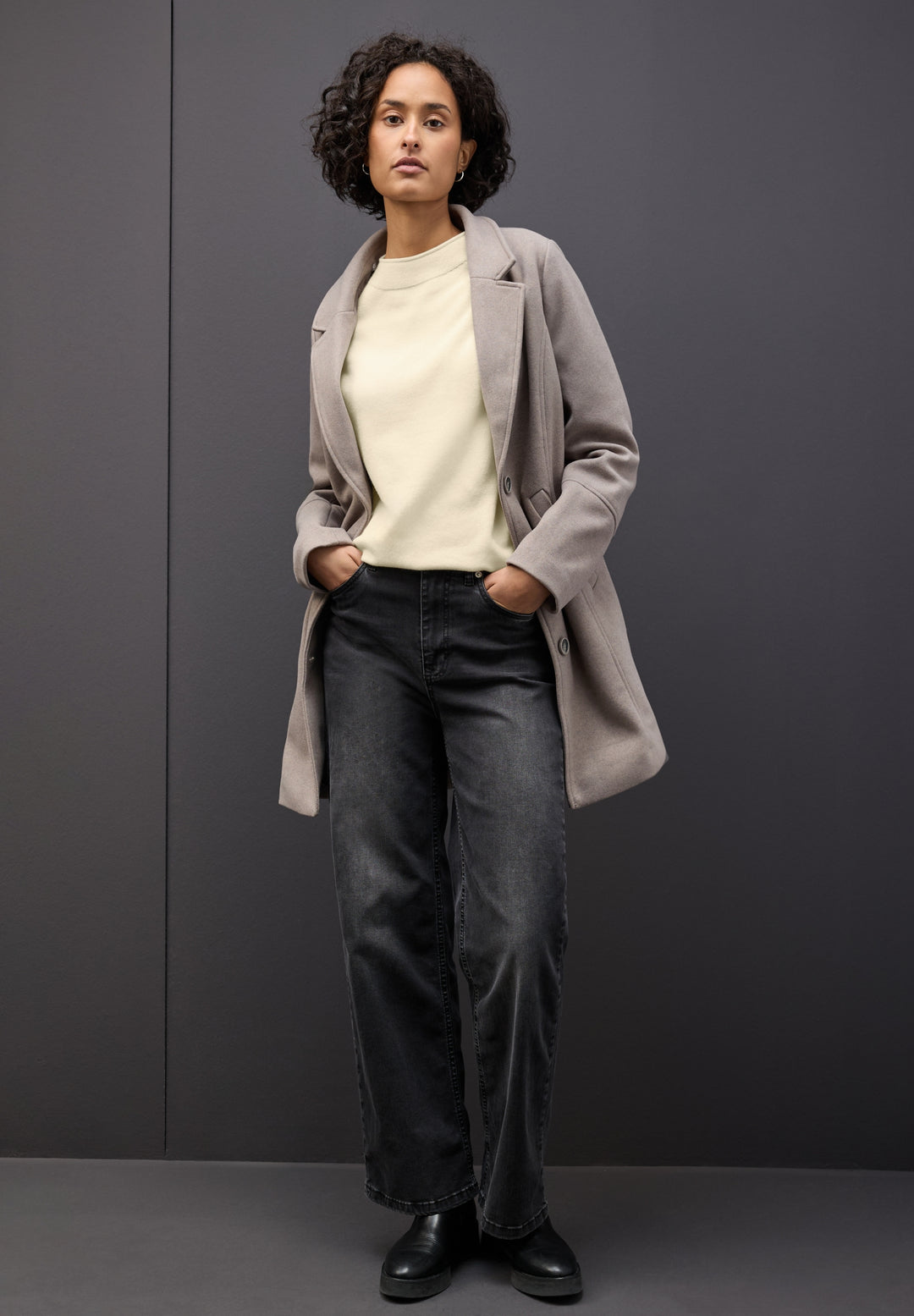 QR_rolled edge collar sweater, soft beige 16351 Bild 5