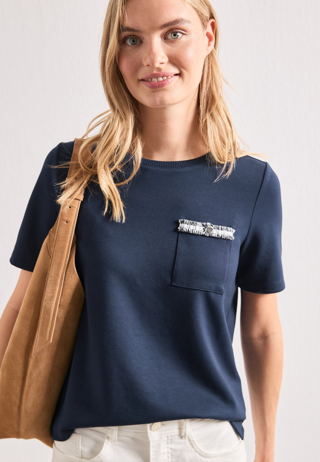 shirt w.deco tape at pocket, darkest blue 17915 Bild 6