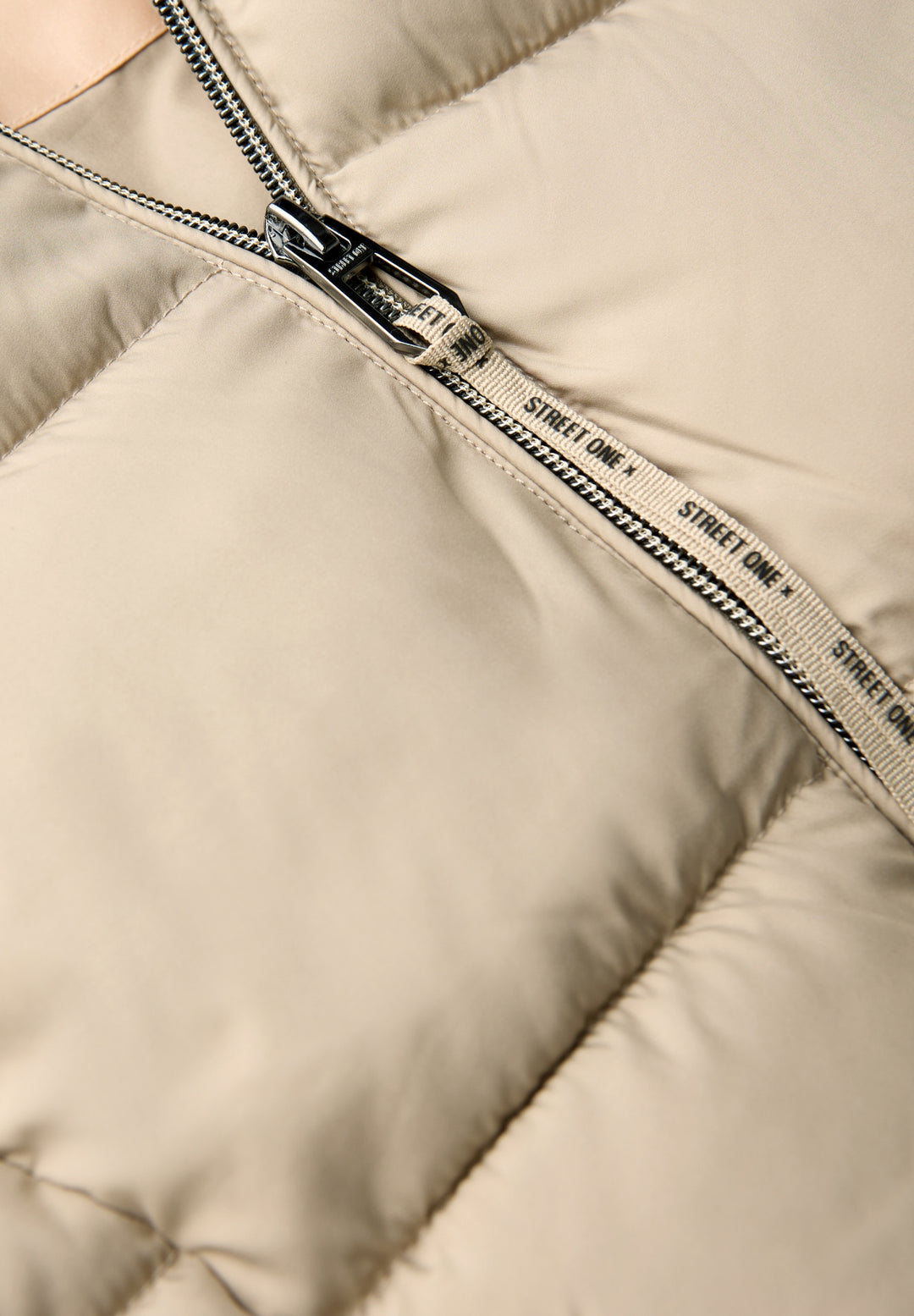 Short Padded Jkt, Smooth Champagne 16631 Bild 2