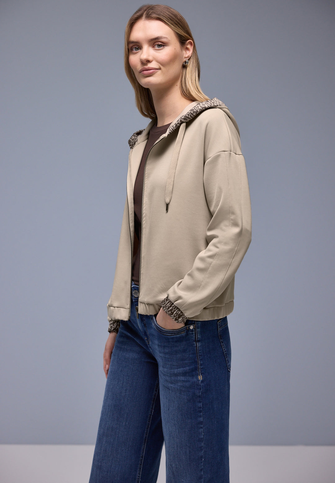 silk look hoody jacket w.print, cotton beige 16667 Bild 3