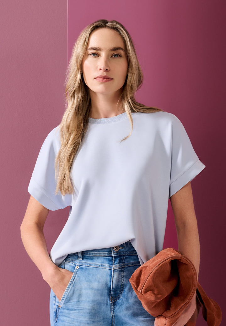 silk look shirt w.shiny collar, whispery blue 17914 Bild 3
