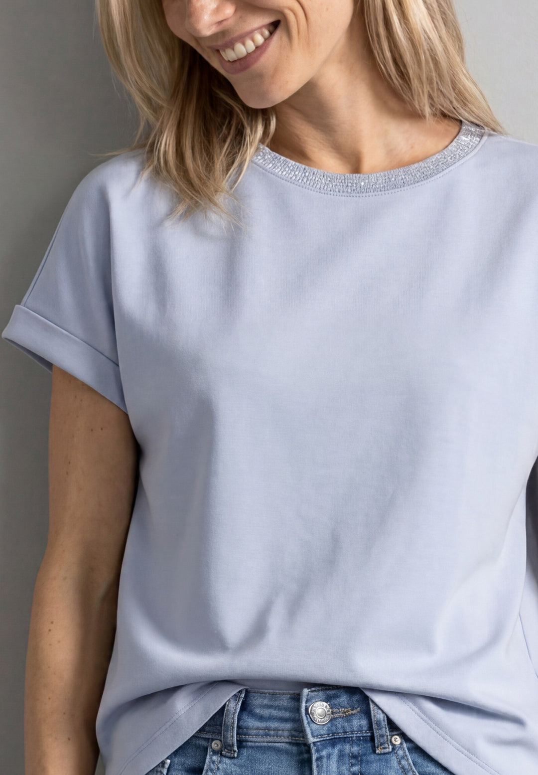 silk look shirt w.shiny collar, whispery blue 17914 Bild 6