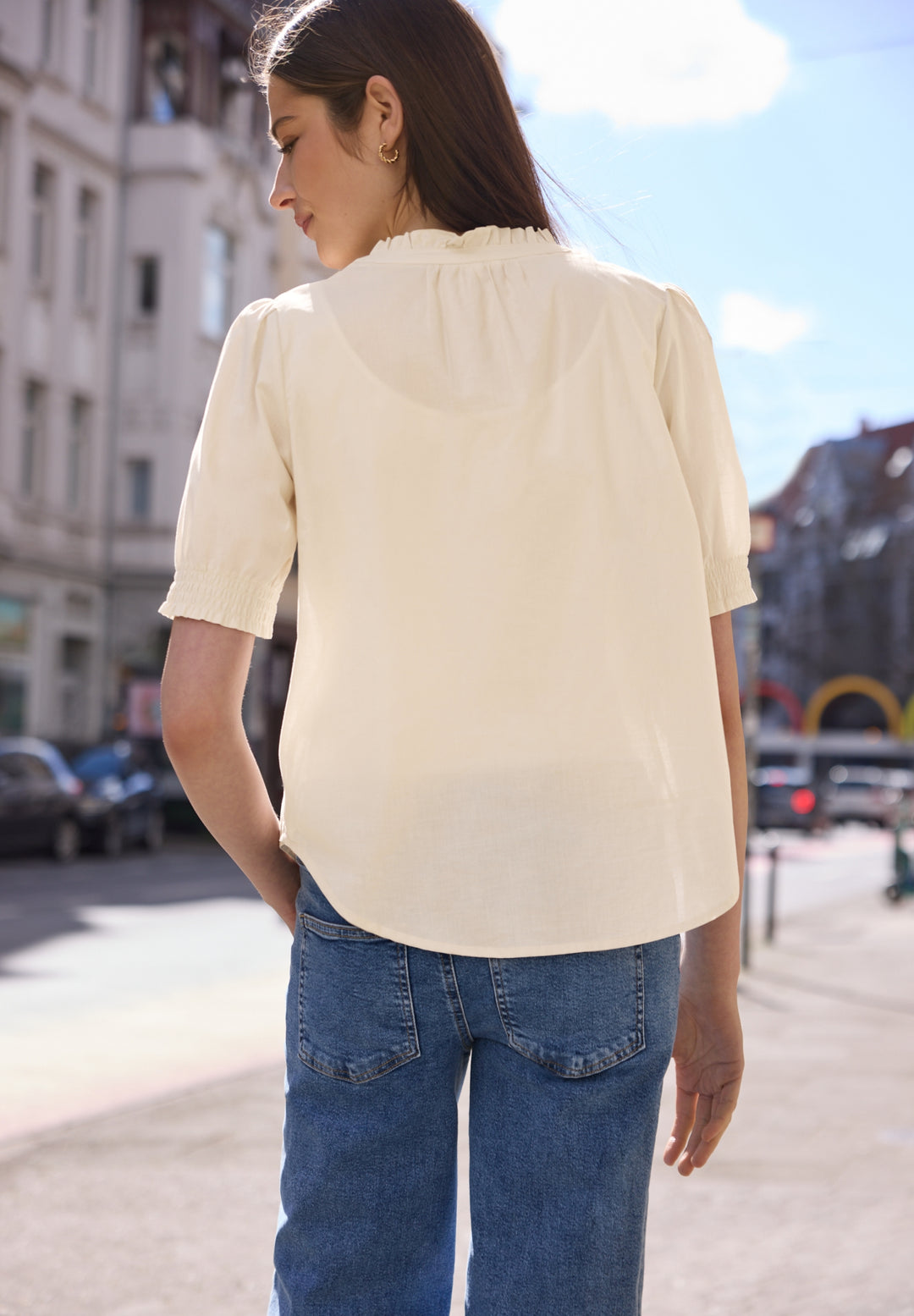 Buttoned frill collar blouse w, stone sand 17452 Bild 4