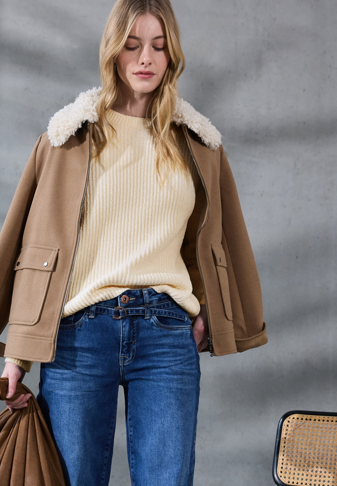 LTD QR Studio_chenille sweater, soft beige 16351 Bild 7