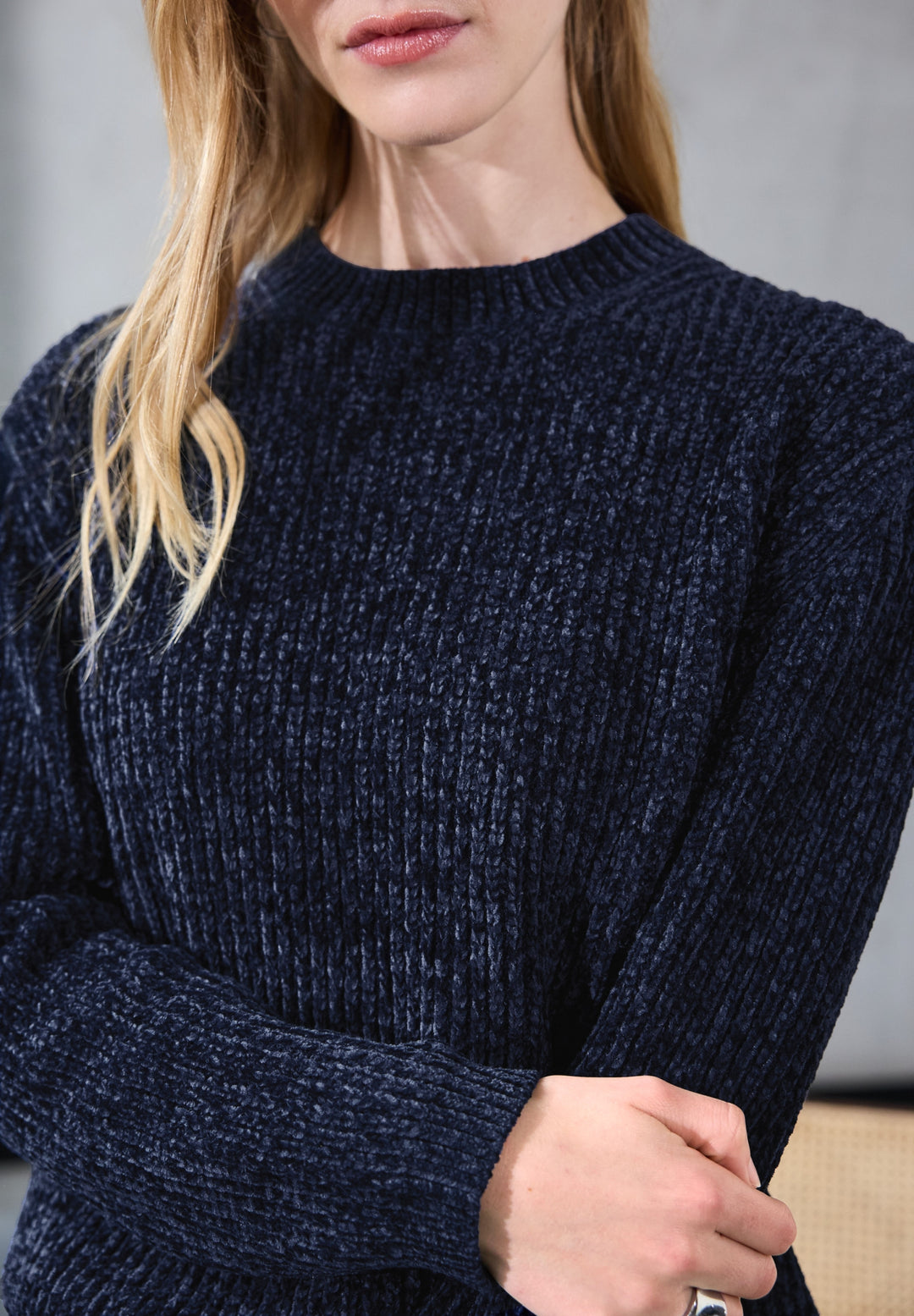 LTD QR Studio_chenille sweater, amethyst night blue 17157 Bild 3