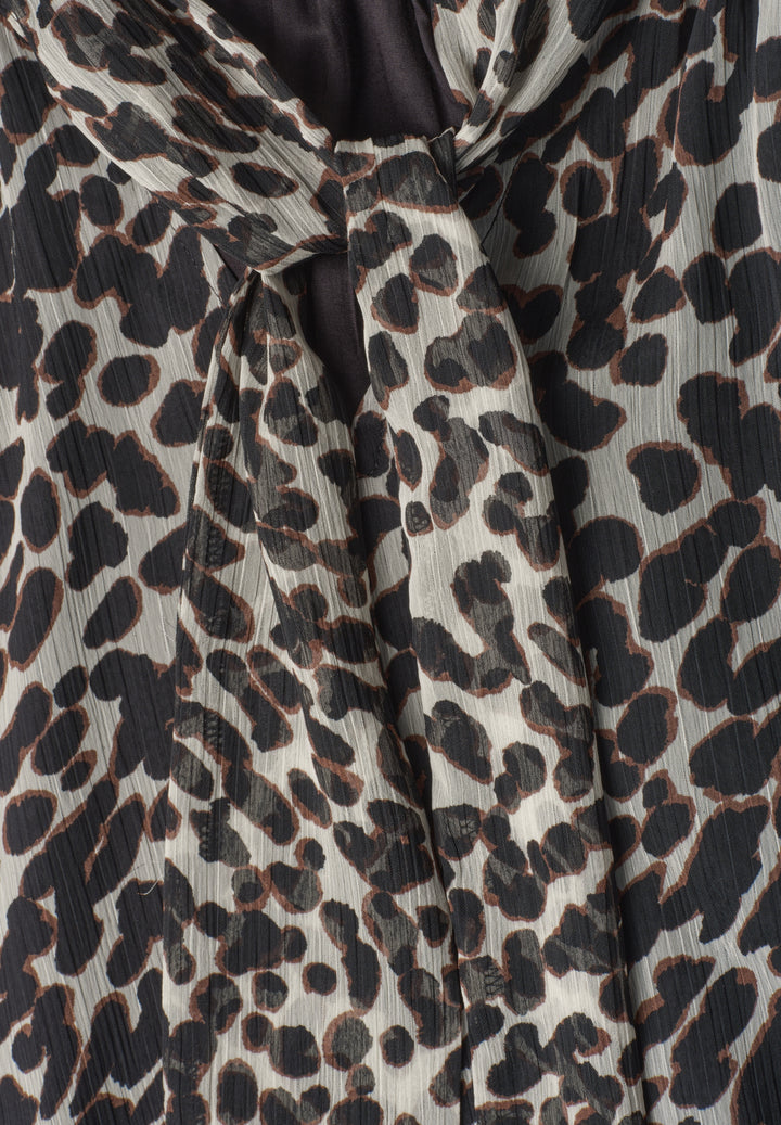 LTD QR Studio_Chiffon v-neck b, Black 30001 Bild 2