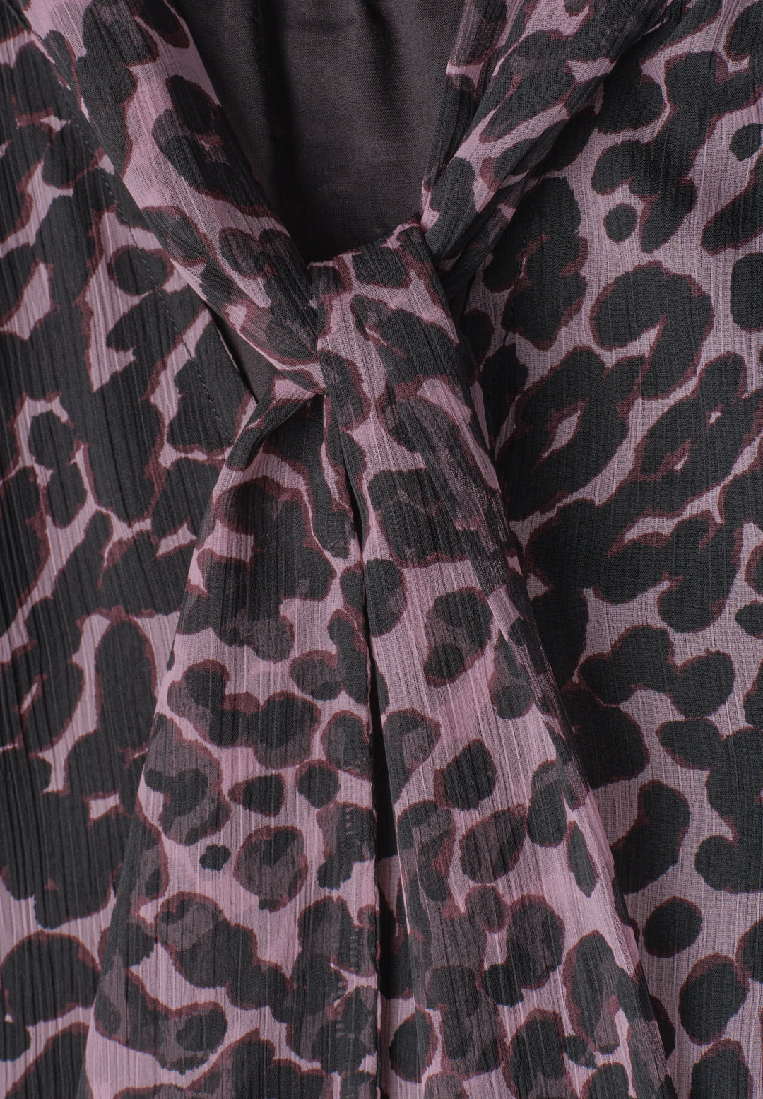 LTD QR Studio_Chiffon v-neck b, pearly rose 37881 Bild 2