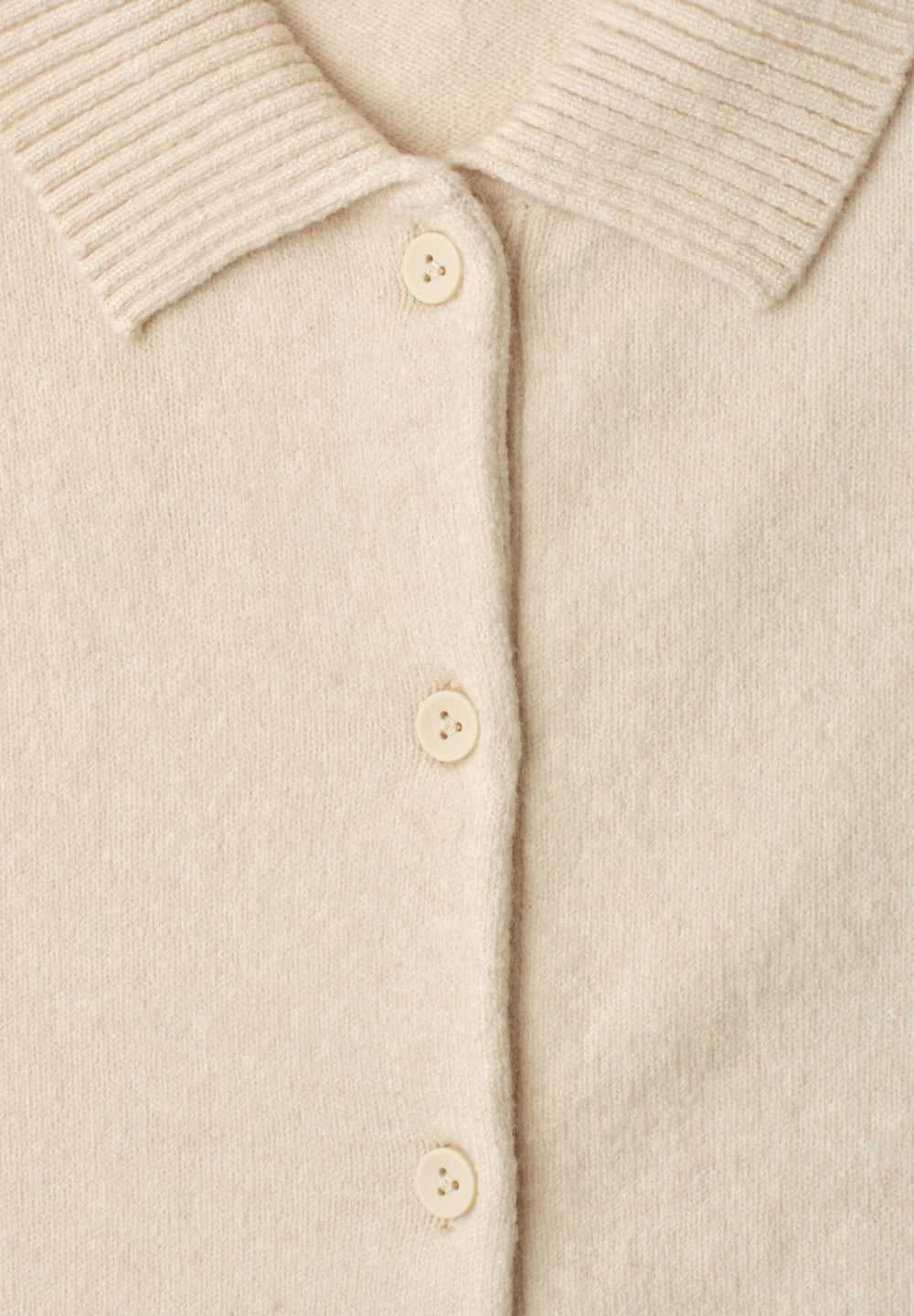 LTD QR Studio_Polo cardigan, creamed sand 17880 Bild 2
