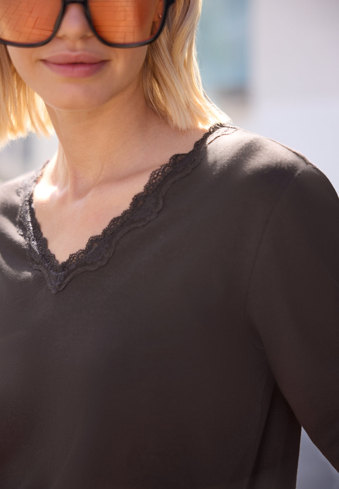 LTD QR_Studio_Shirt w.lace v-n, charred brown 17850 Bild 6
