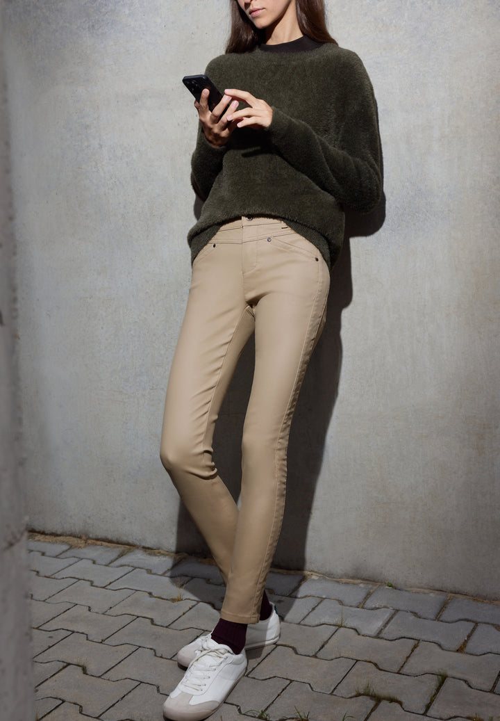 LTD QR_Studio_Slim Fit Coating, dark morn beige 16921 Bild 6