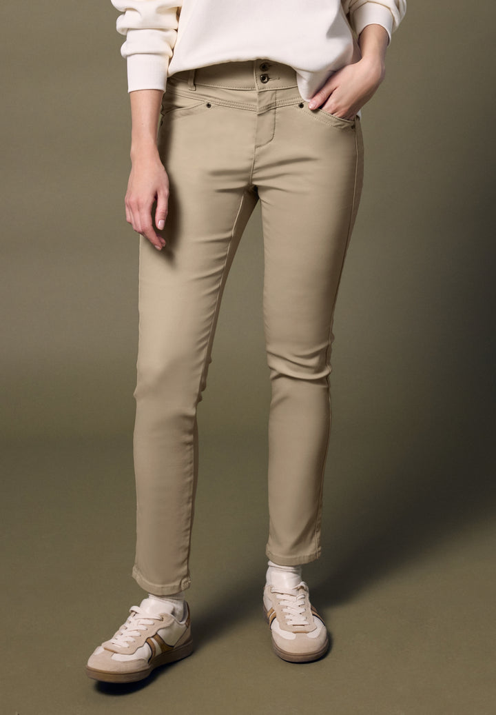 LTD QR_Studio_Slim Fit Coating, dark morn beige 16921 Bild 8