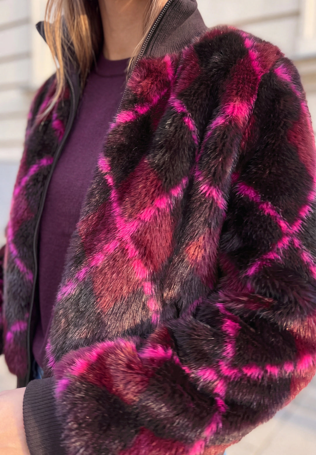 Studio Check Fake Fur Bomber J, charred brown 37850 Bild 6