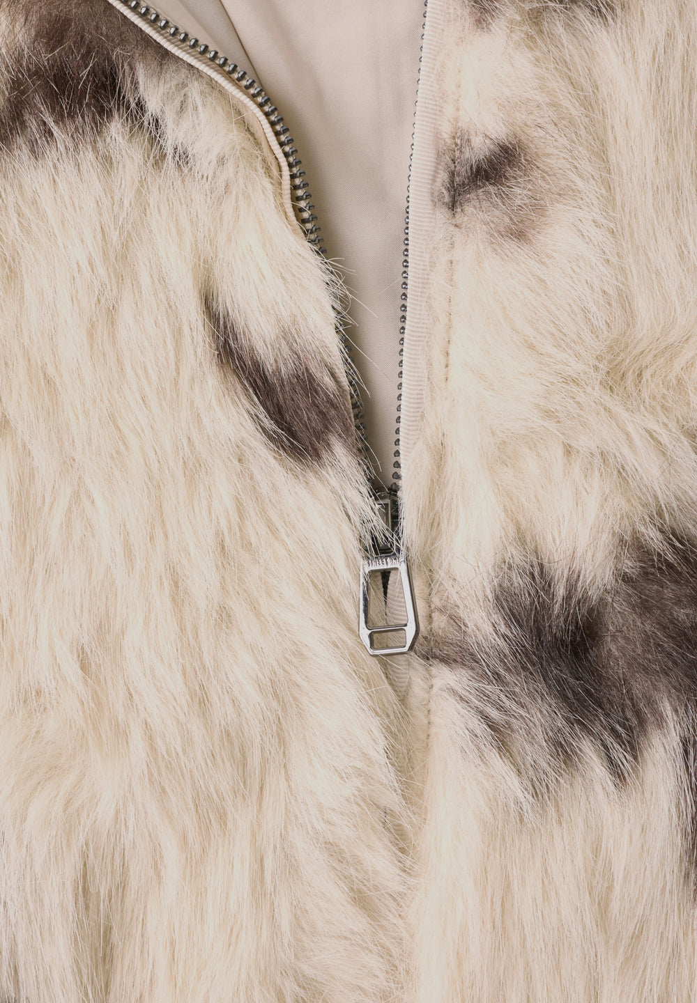 Studio Fake Fur Jkt w. Cow AOP, light sunstone beige 26350 Bild 2
