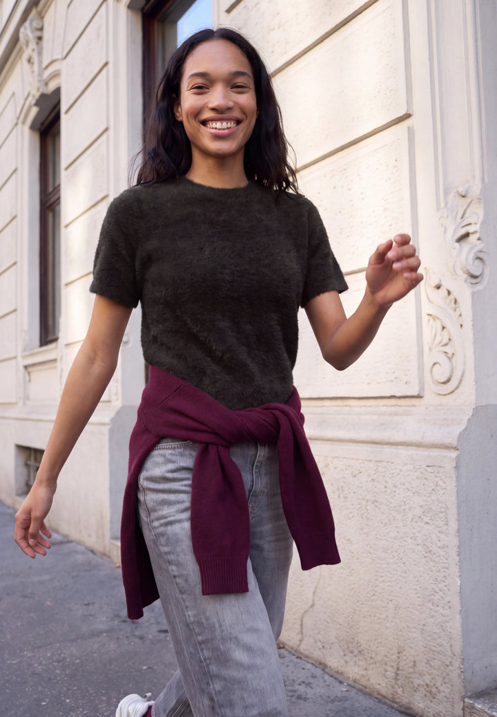 Studio_LTD QR_Fluffy knit look, charred brown 17850 Bild 6