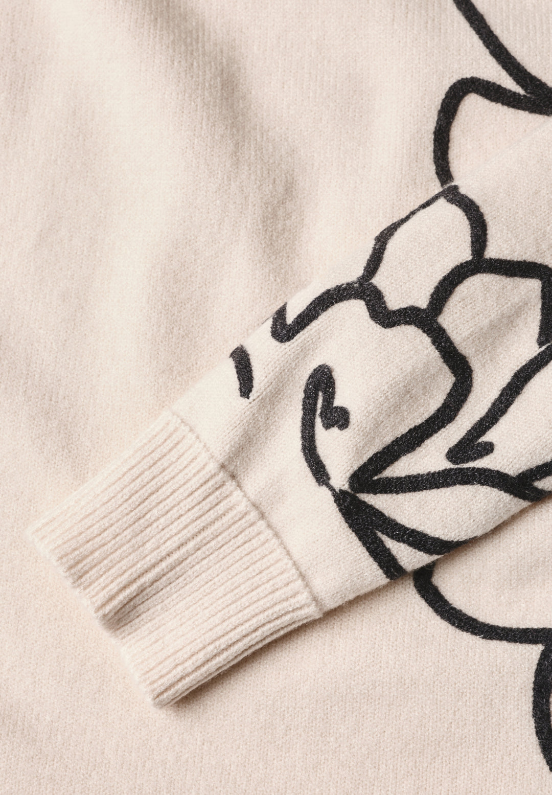 Sweater with flower, creamed sand mel. 27882 Bild 2