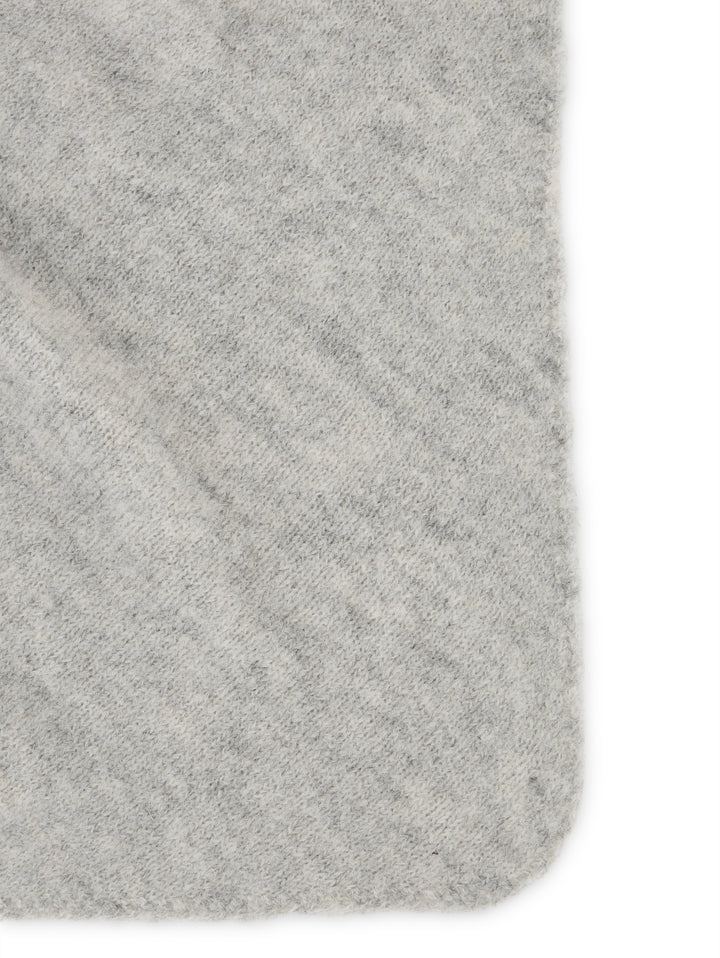 alpaca blend triangel scarf, soft grey melange 40730 Bild 3