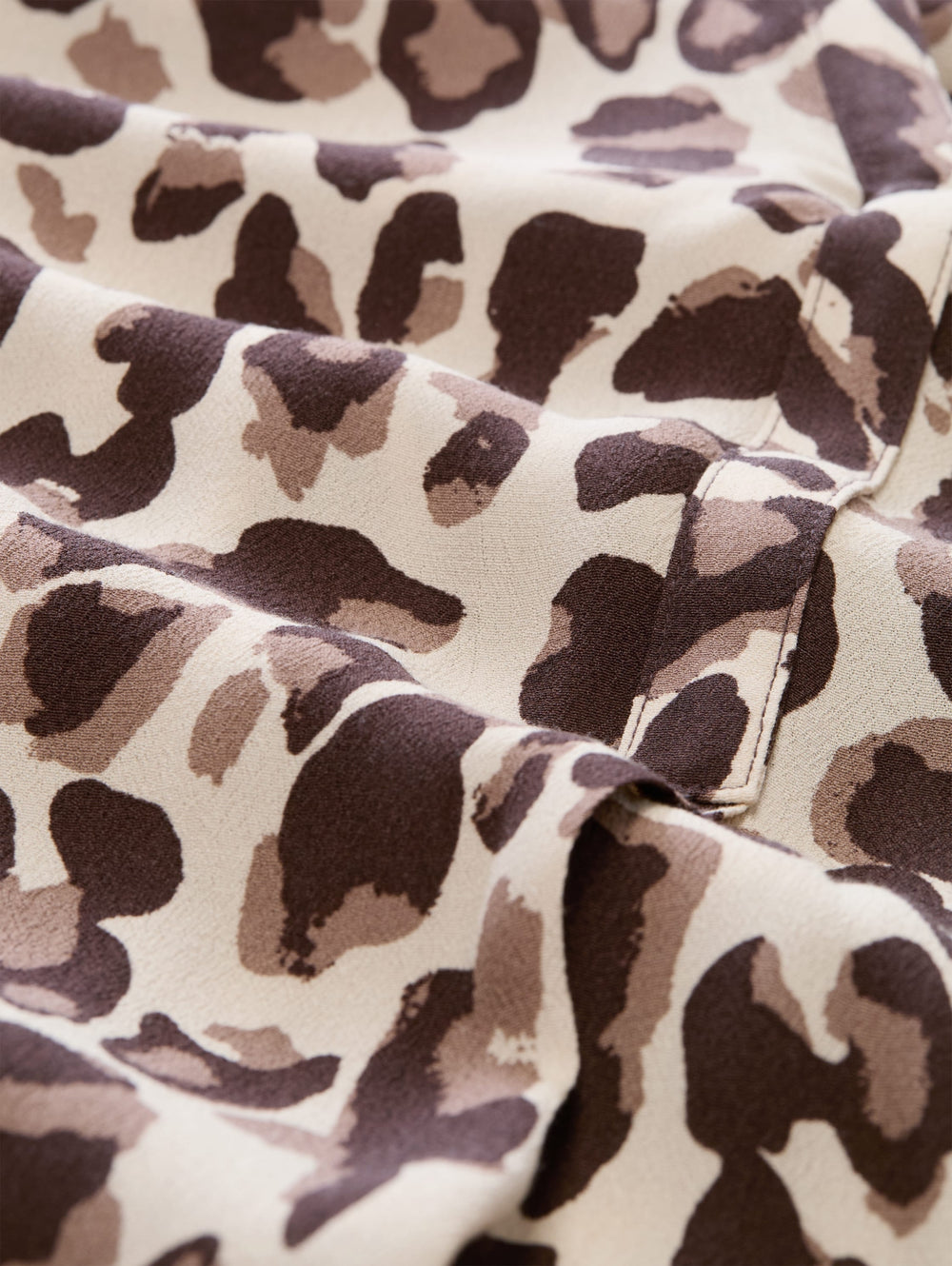 blouse easy longsleeves shape, brown beige leo print 40747 Bild 2