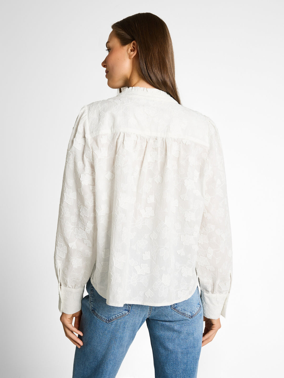 blouse with ginko embroidery, White 20000 Bild 4
