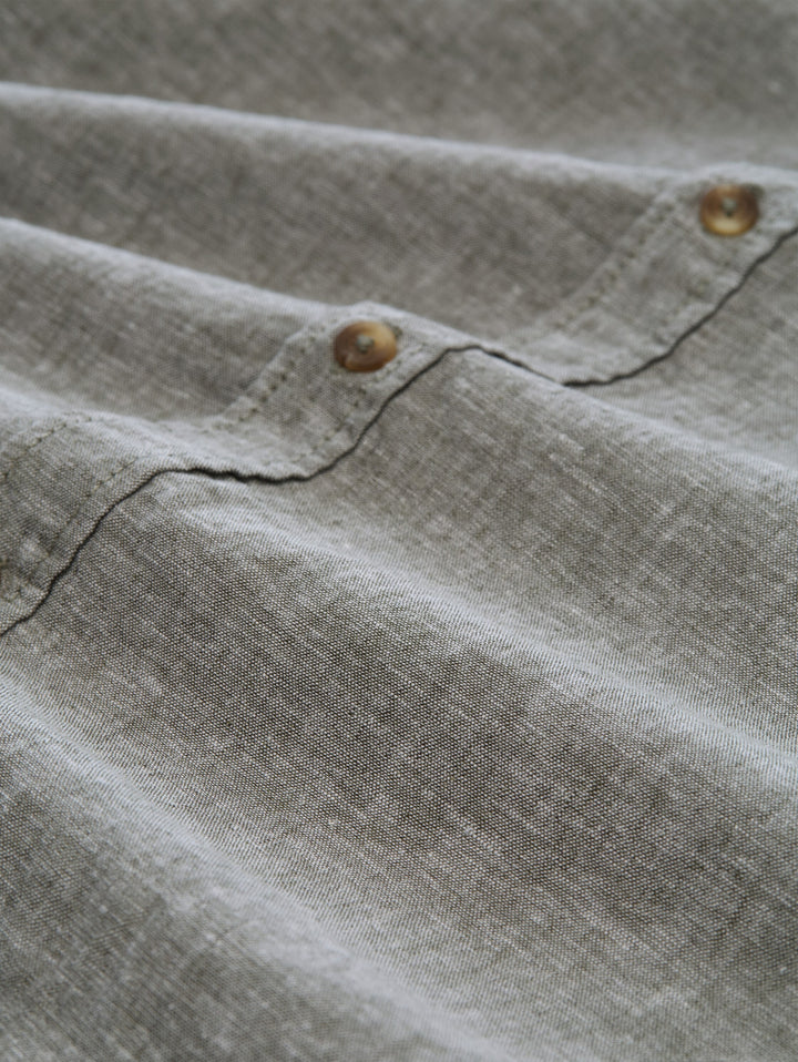 cotton linen shirt, faded leaf green chambray 39545 Bild 2