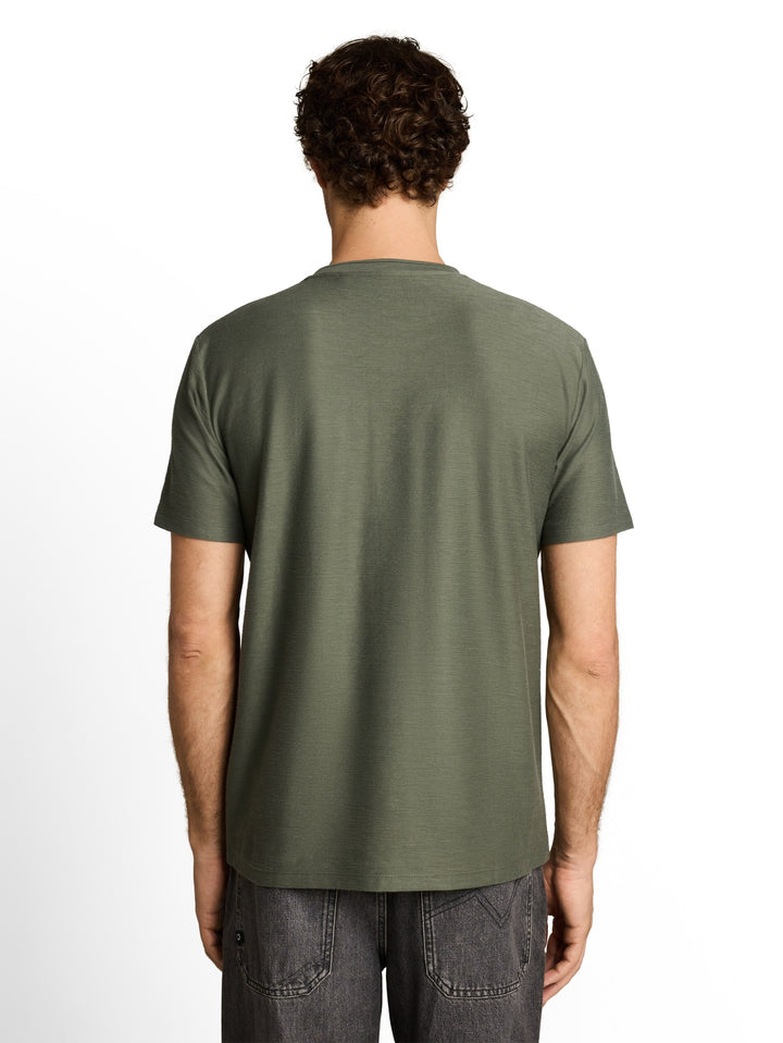 structured t-shirt with pocket, urban olive green 23802 Bild 4