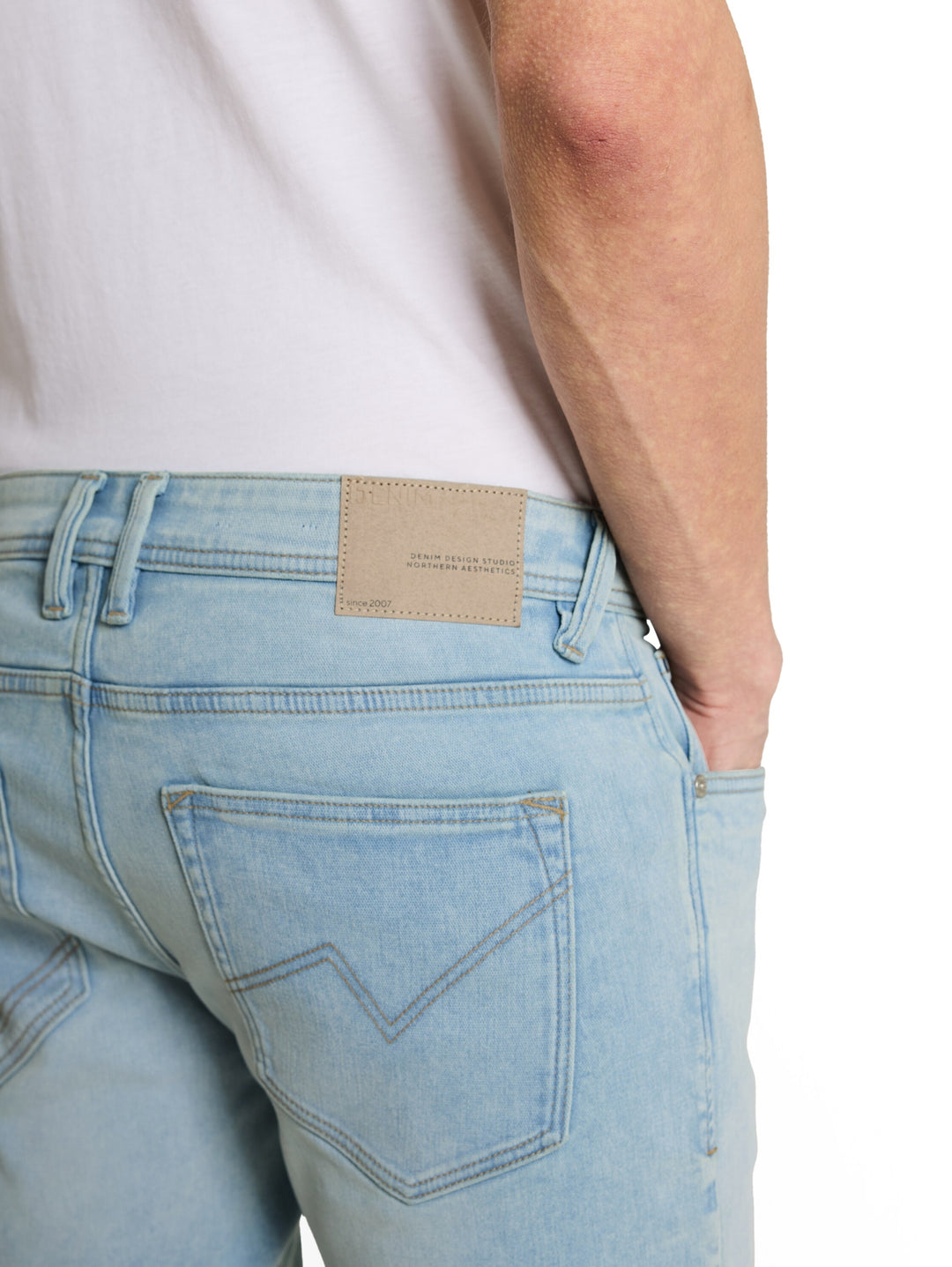 TTPIERS SLIM SHORTS, Used Bleached Blue Denim 10117 Bild 6