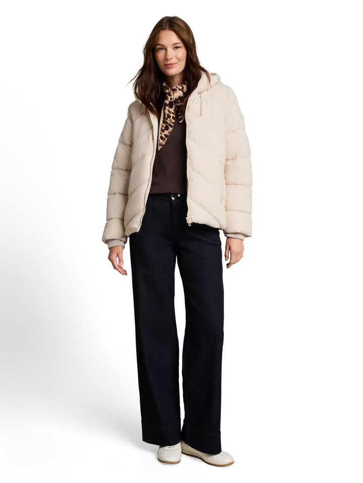 hooded puffer jacket, cold beige 27609 Bild 3