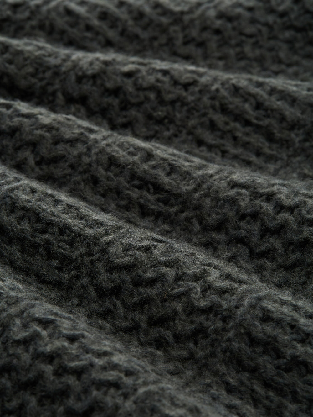 knit chunky structured sweater, dark olive melange 40729 Bild 2