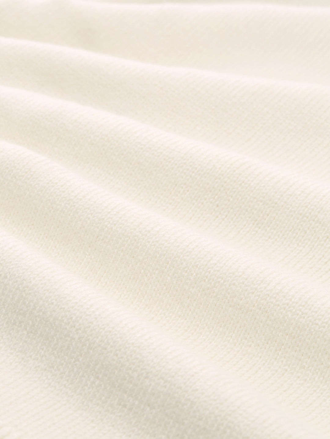 knit cosy embroidered mock-nec, Whisper White 10315 Bild 2