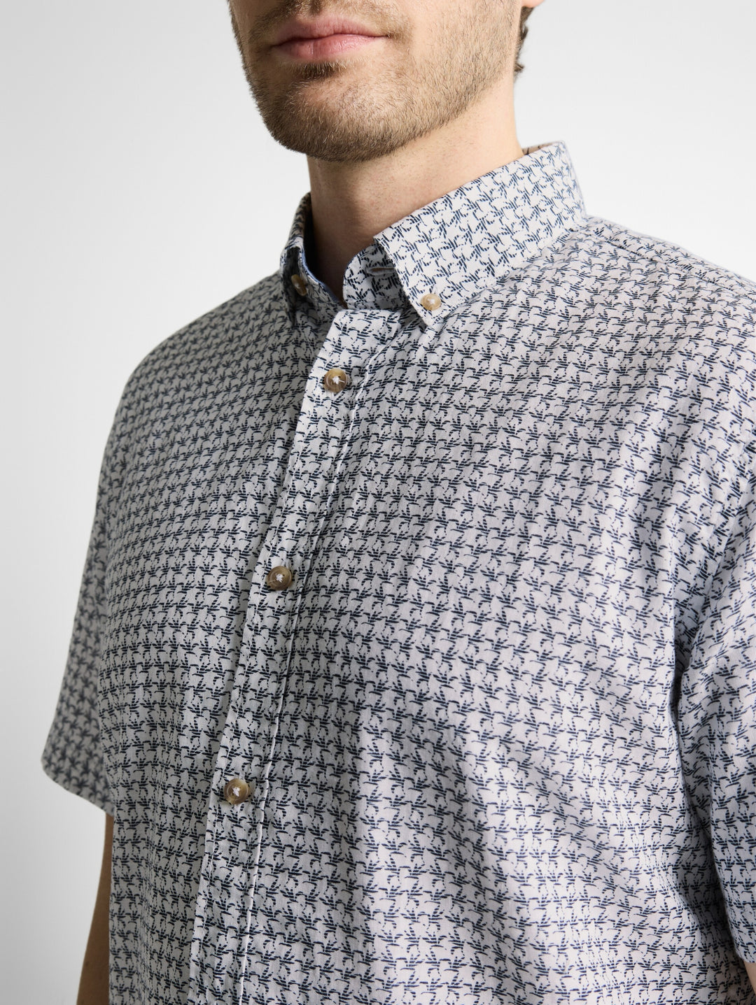 printed cotton linen shirt, white navy small leaf design 39645 Bild 6