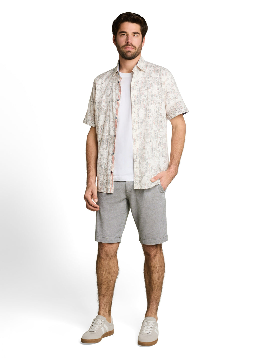 regular structured chino short, deep leaf green structure 40336 Bild 6