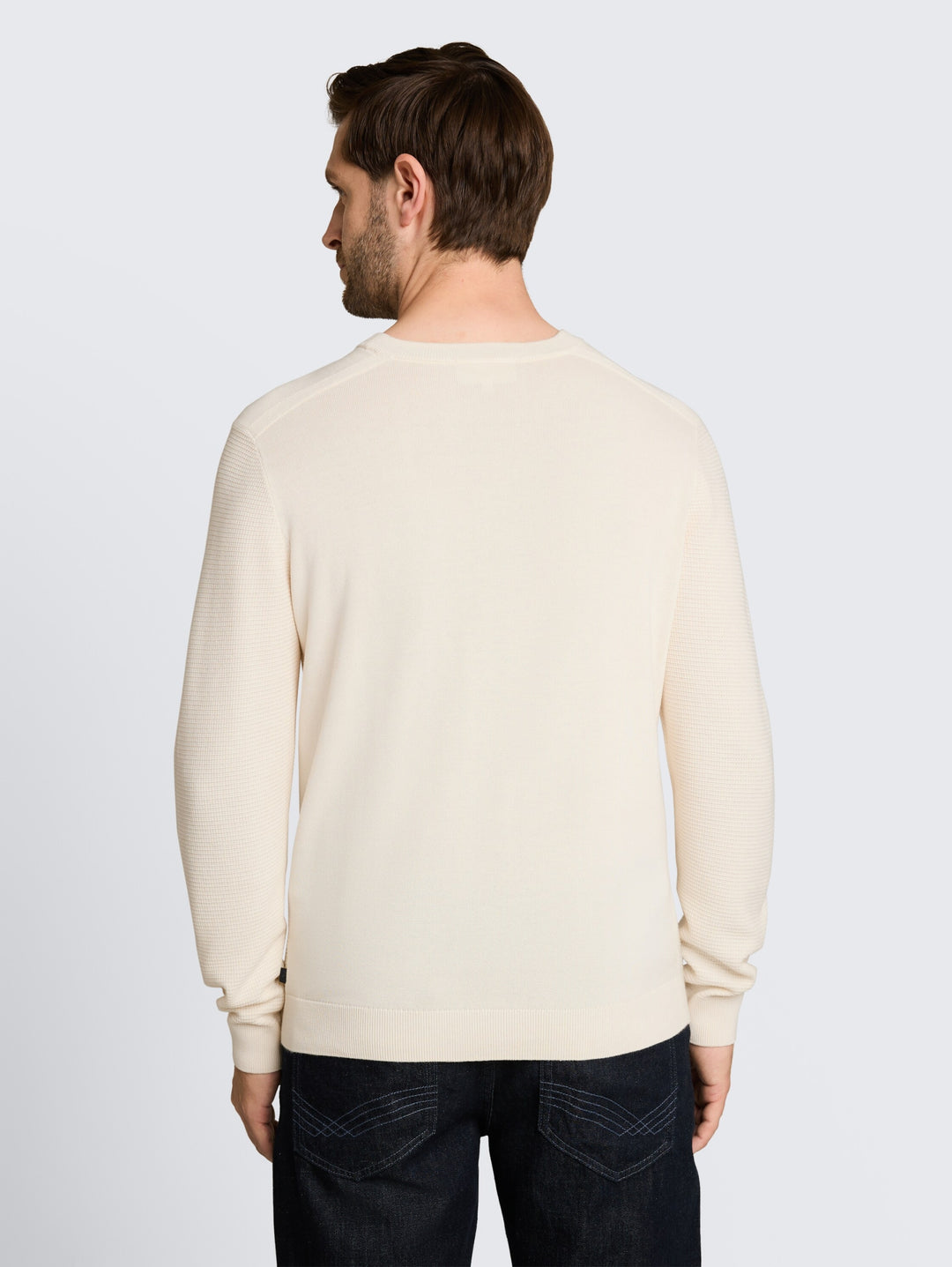 structured crew neck knit, Gardenia White 10348 Bild 9