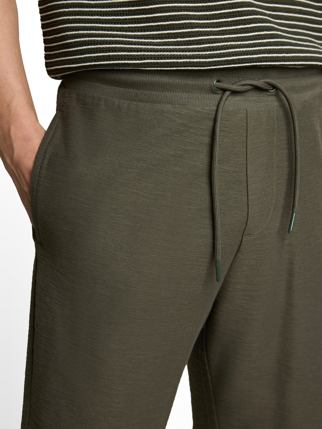structured shorts, deep leaf green 26543 Bild 5